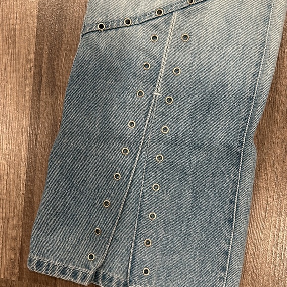 Vintage Grommet White Washed Flare Jeans - Picture 3 of 9